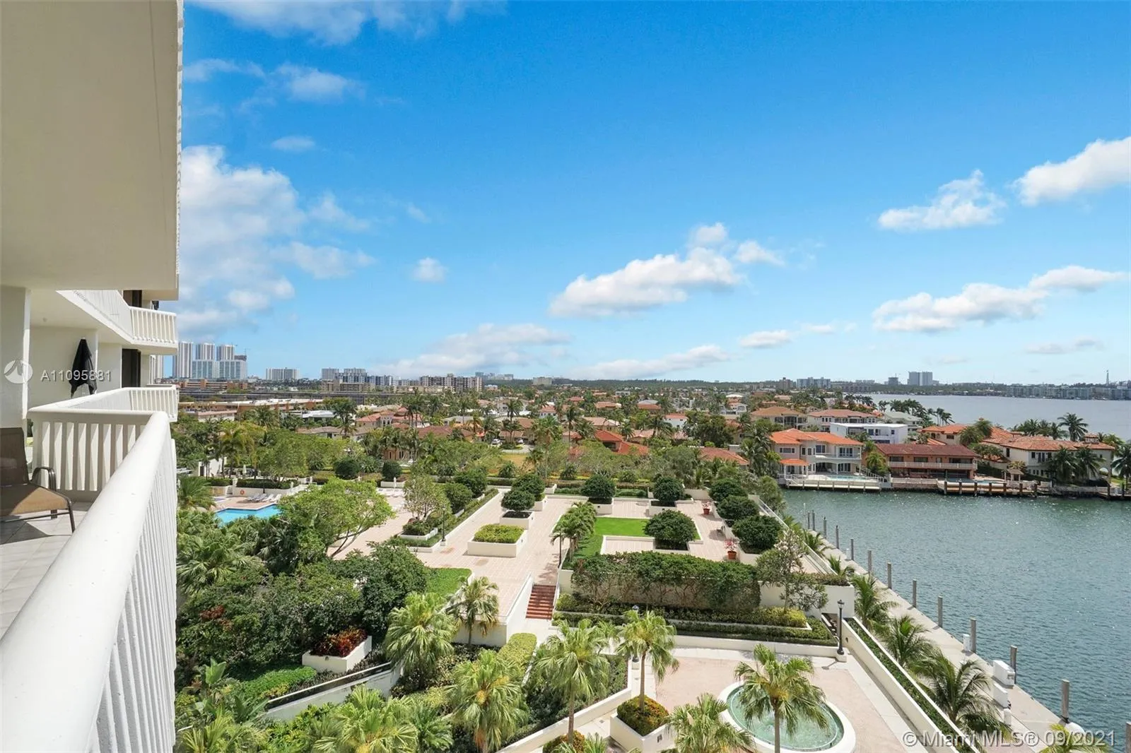 1000 W Island Blvd # 812, Aventura FL 33160