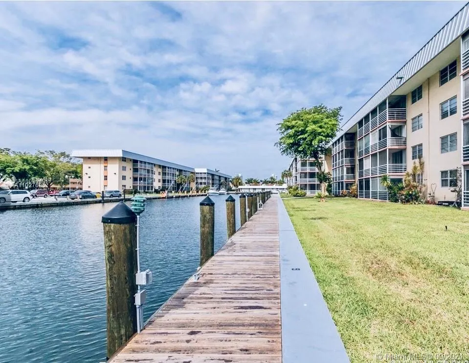 1 bedroom 1 bath for sale at 3551 NE 169th St # A, North Miami Beach FL 33160