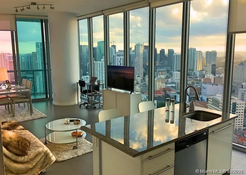 888 Biscayne Blvd # 4801, Miami FL 33132