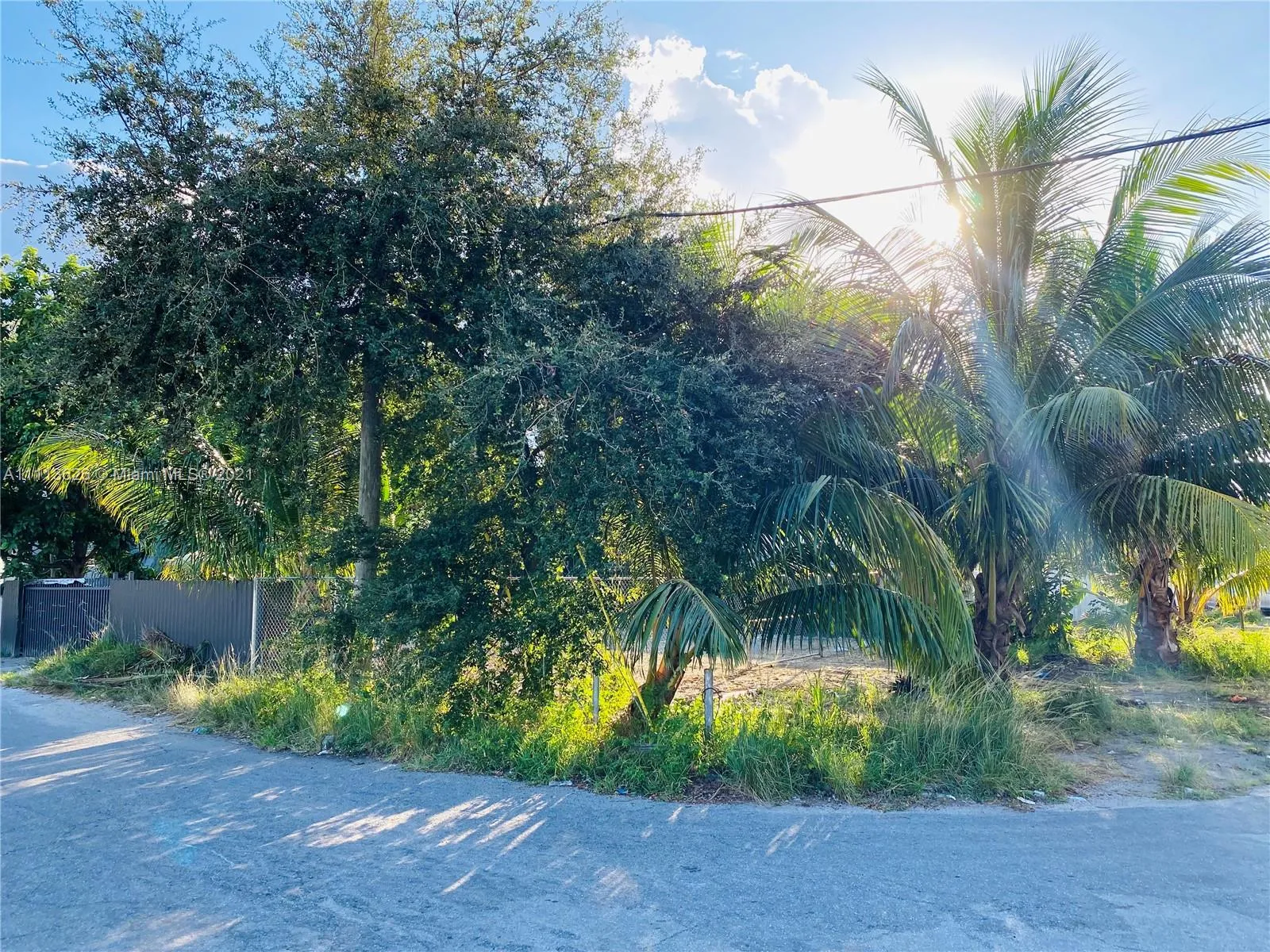 150 NE 83rd St, Miami FL 33138