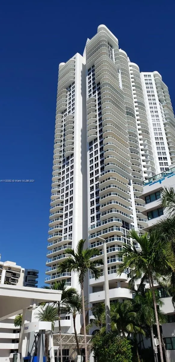 6365 Collins Ave # 805, Miami Beach FL 33141