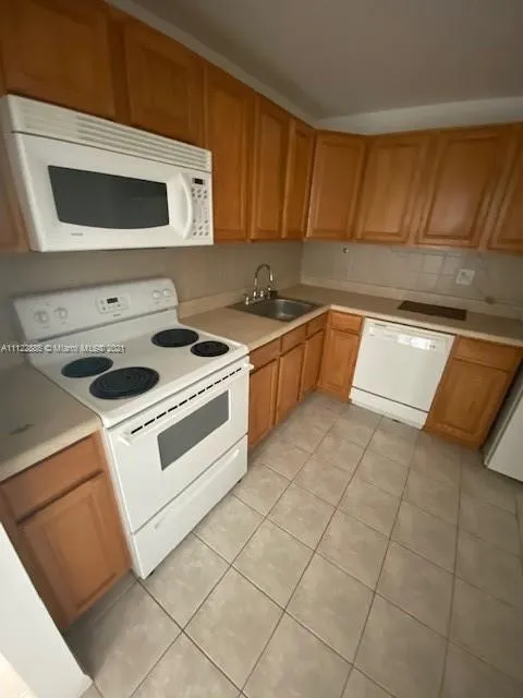 1410 S Ocean Dr # 503, Hollywood FL 33019