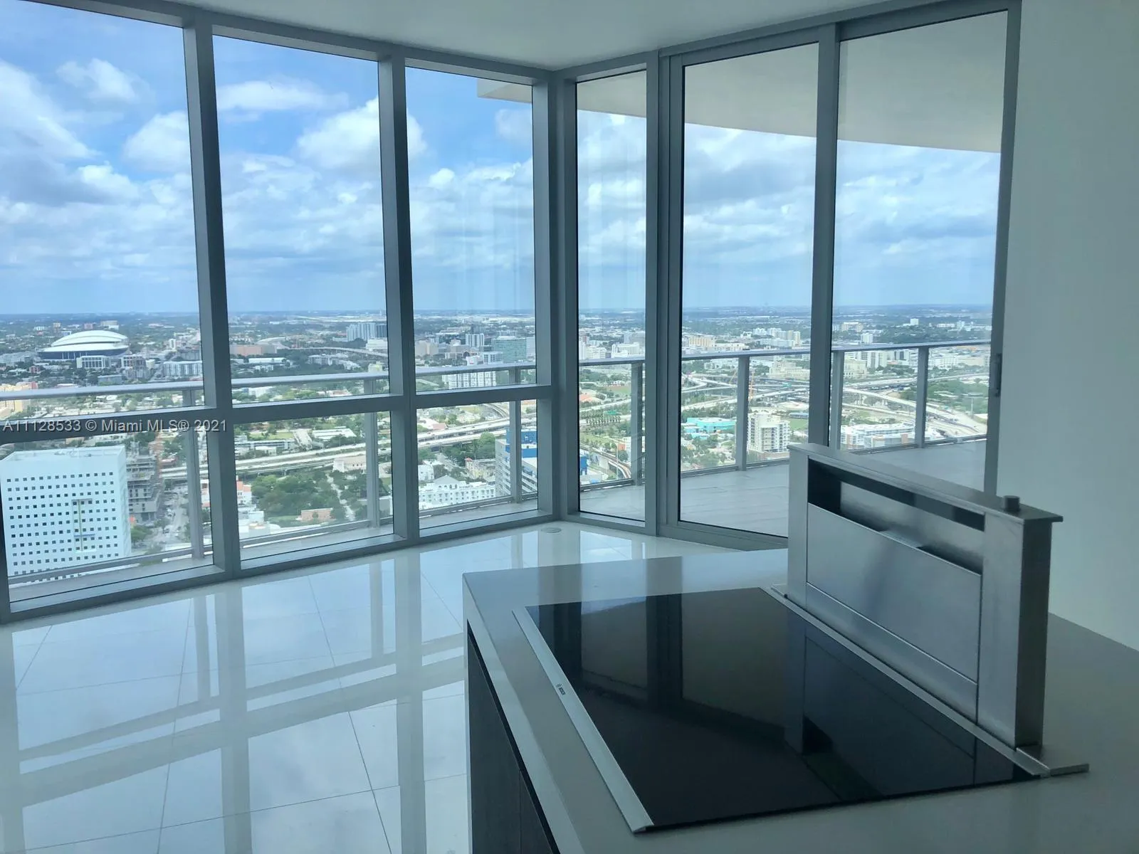 851 NE 1st Ave # 4210, Miami FL 33132