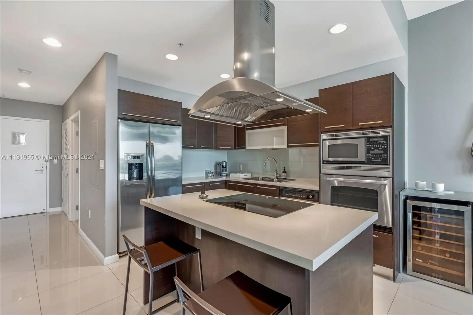 7930 East Dr # 707, North Bay Village FL 33141