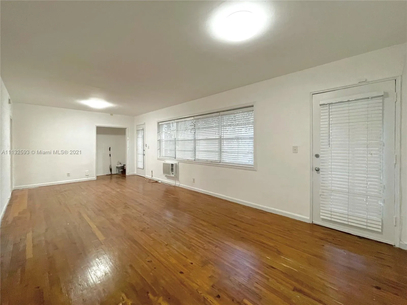 1925 Washington Ave # 8, Miami Beach FL 33139