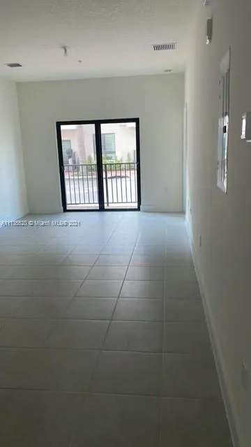 8265 NW 41 # 302, Doral FL 33166