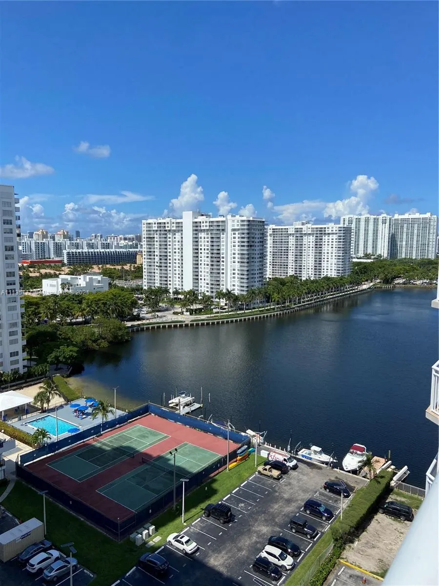 18061 Biscayne Blvd # 1701, Aventura FL 33160