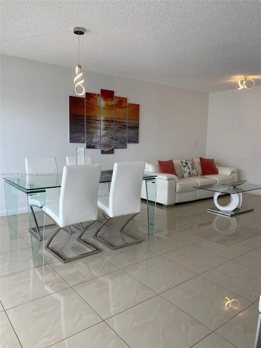 18061 Biscayne Blvd # 1701, Aventura FL 33160