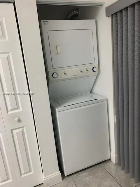 2900 SE 12th Rd # 28, Homestead FL 33035