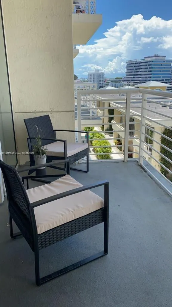 1 bedroom 1 bath for sale at 3250 NE 1st Ave # 810, Miami FL 33137