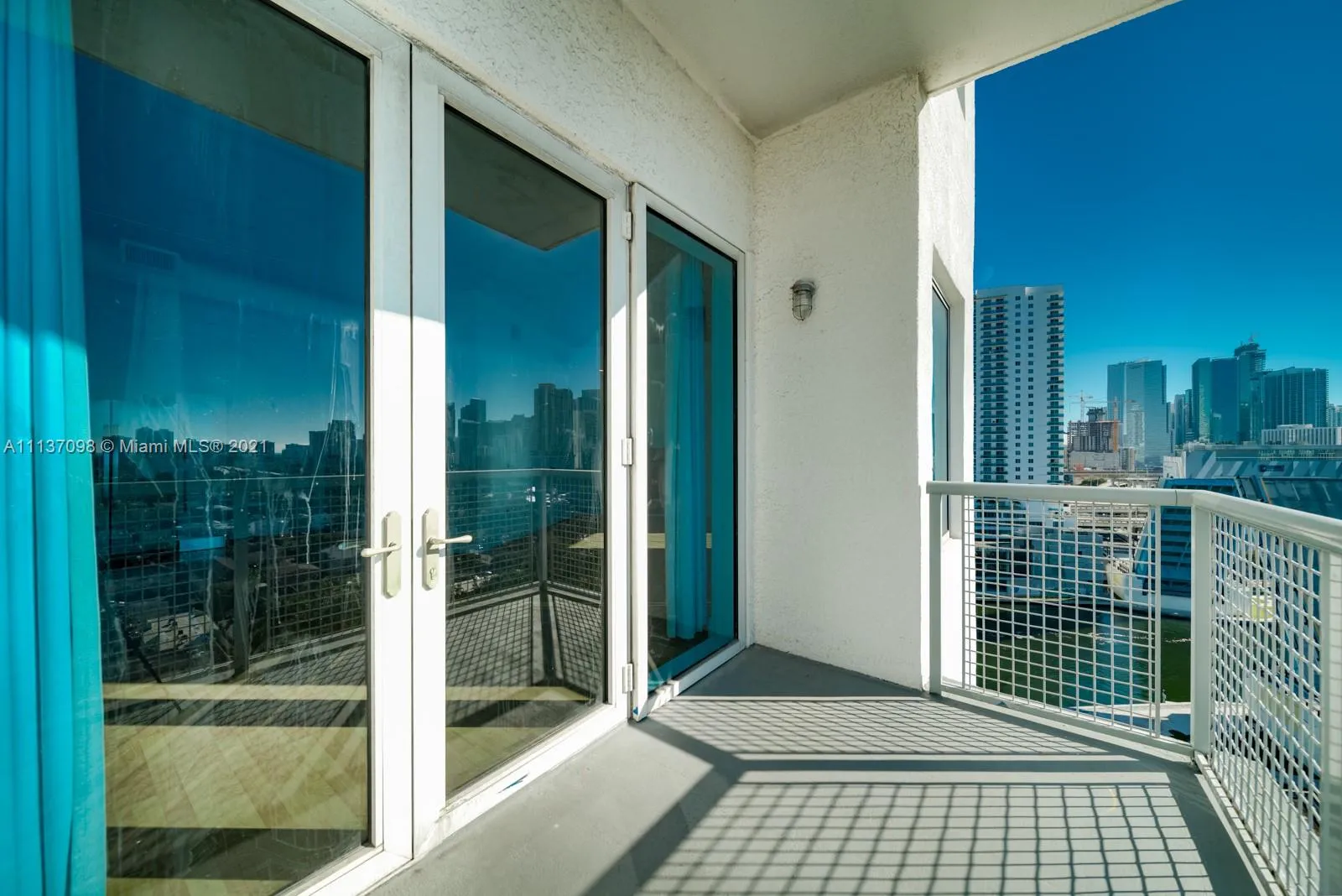 10 SW South River Dr # 1406, Miami FL 33130