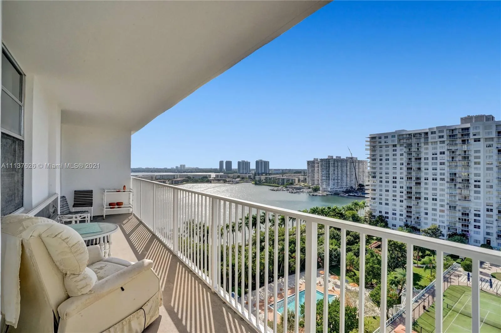 2851 NE 183rd St # 1504E, Aventura FL 33160