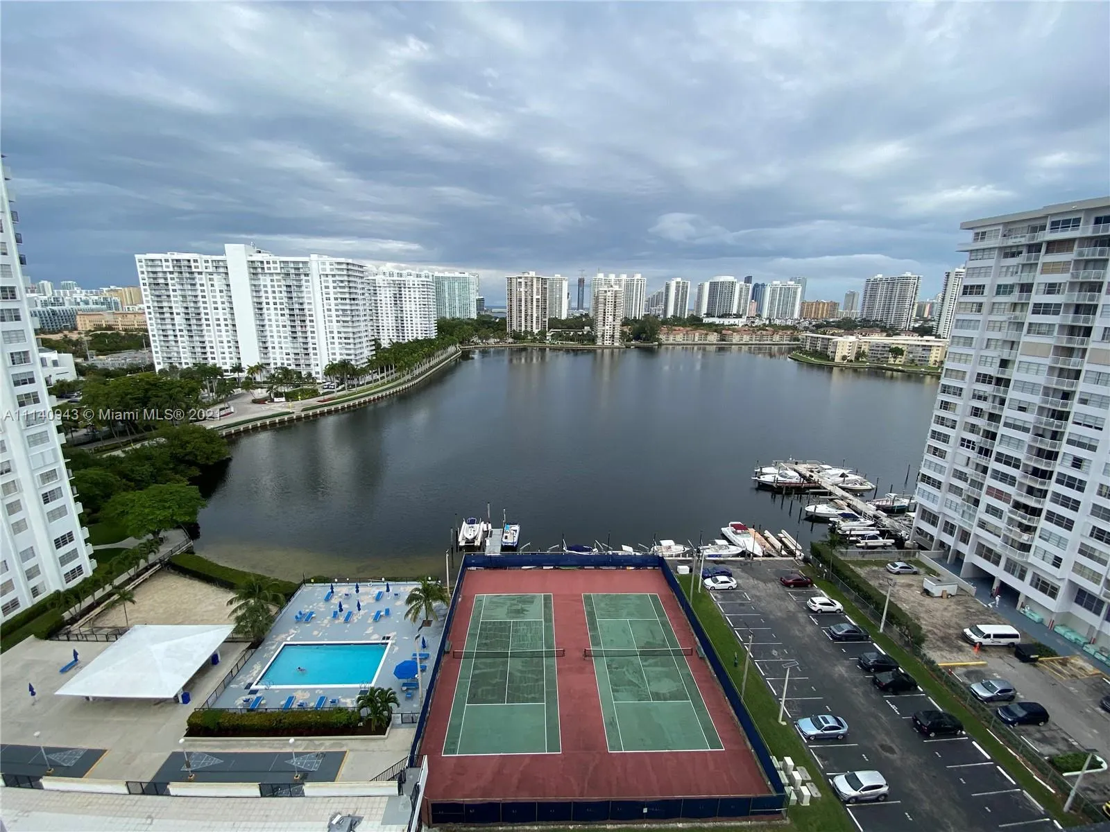 2750 NE 183rd St # 1610, Aventura FL 33160