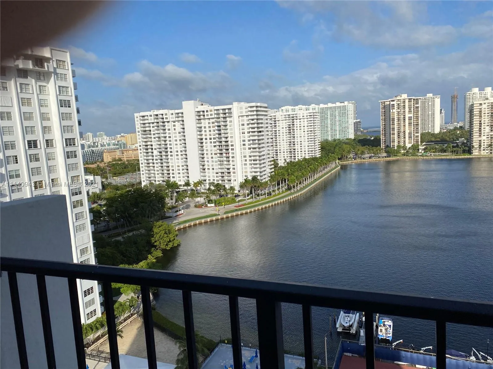 2750 NE 183rd St # 1610, Aventura FL 33160