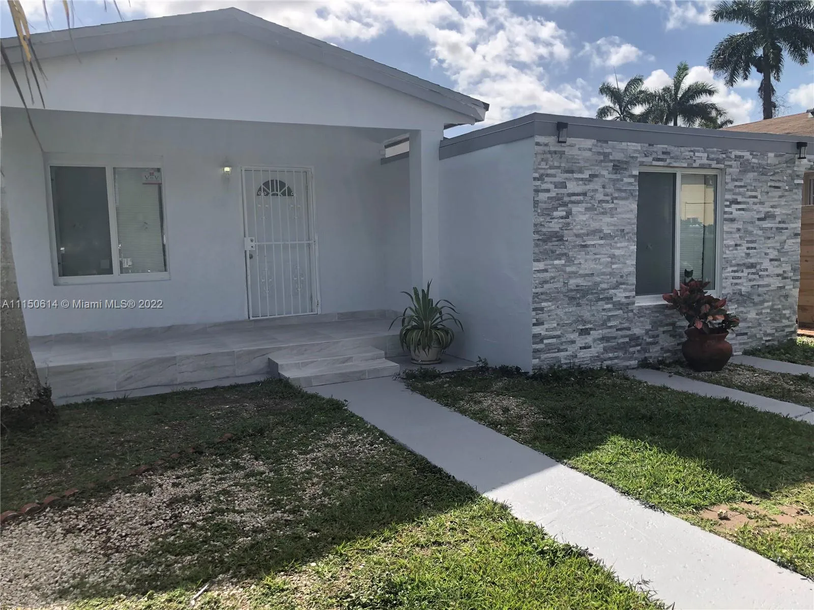 110 NE 9th Ct, Homestead FL 33030