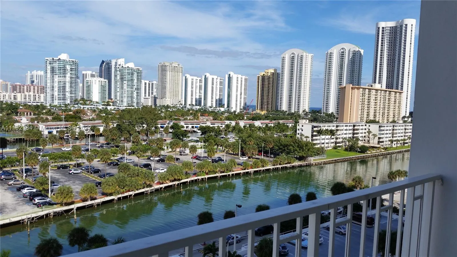 500 Bayview Dr # 919, Sunny Isles Beach FL 33160