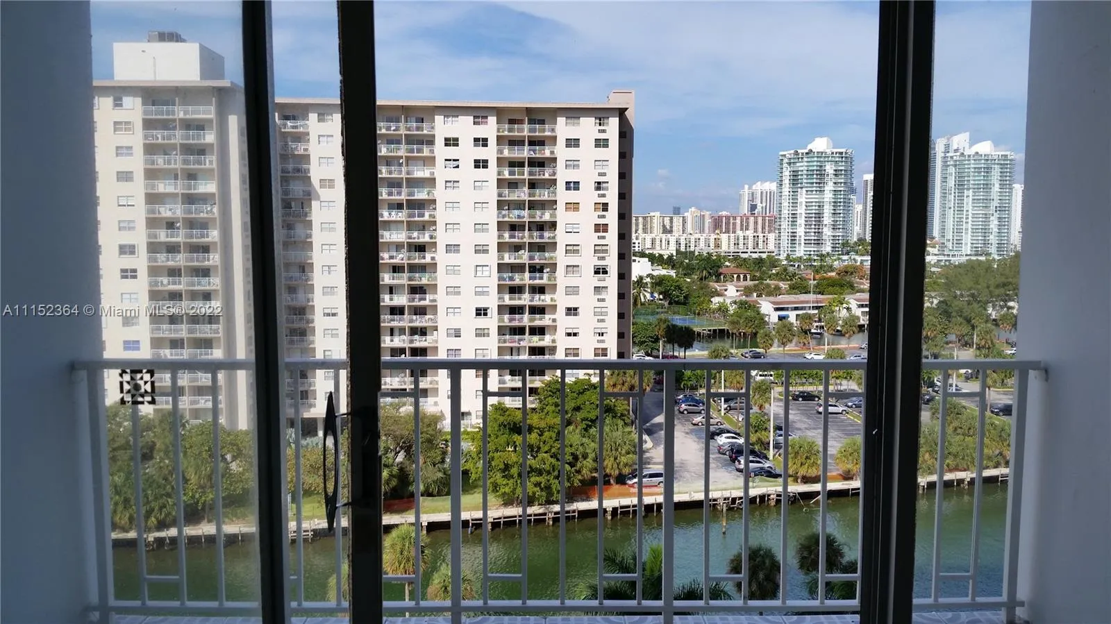 500 Bayview Dr # 919, Sunny Isles Beach FL 33160