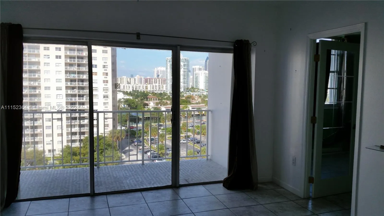 500 Bayview Dr # 919, Sunny Isles Beach FL 33160