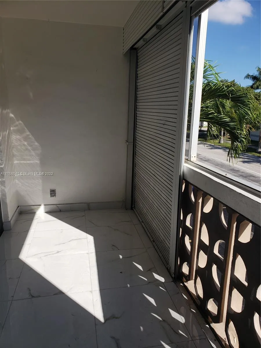 211 NE 8th Ave # 207, Hallandale Beach FL 33009