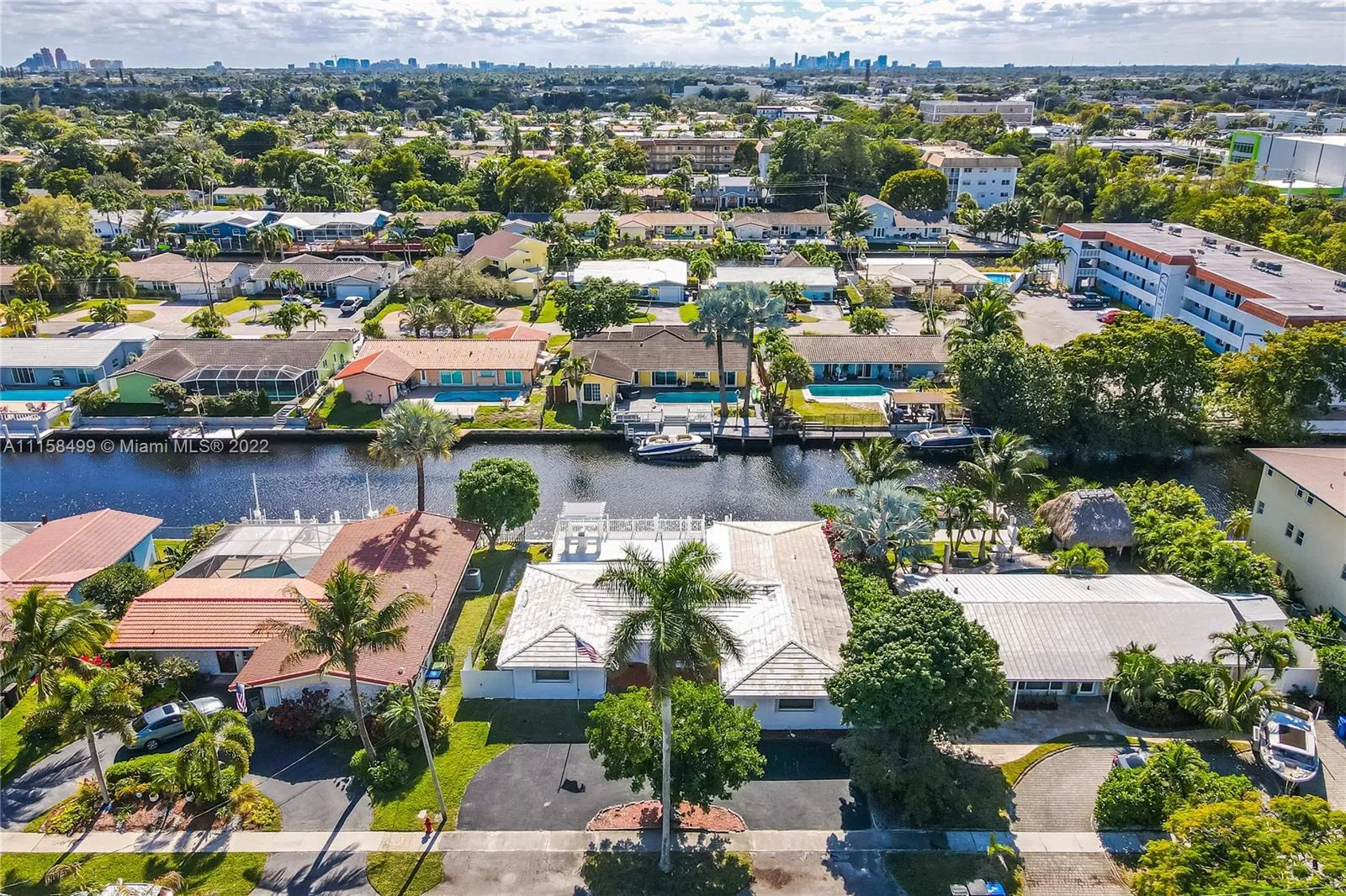5 bedroom 3 bath for sale at 1418 NE 57th Ct, Fort Lauderdale FL 33334