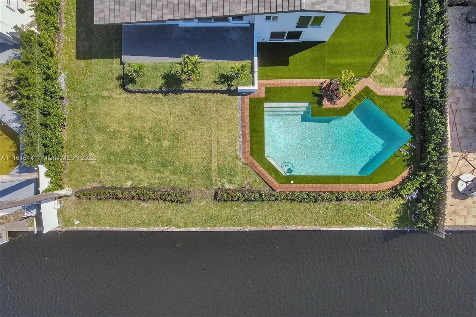 2537 Marathon Ln, Fort Lauderdale FL 33312