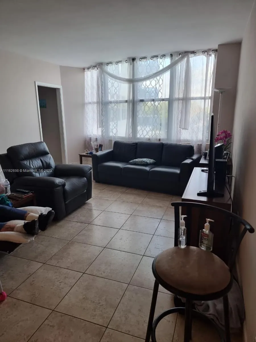 7441 Wayne Ave # 2H, Miami Beach FL 33141