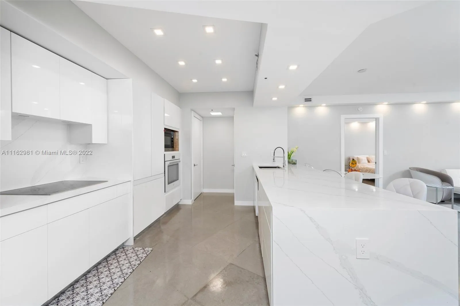 400 Alton Rd # 1509, Miami Beach FL 33139