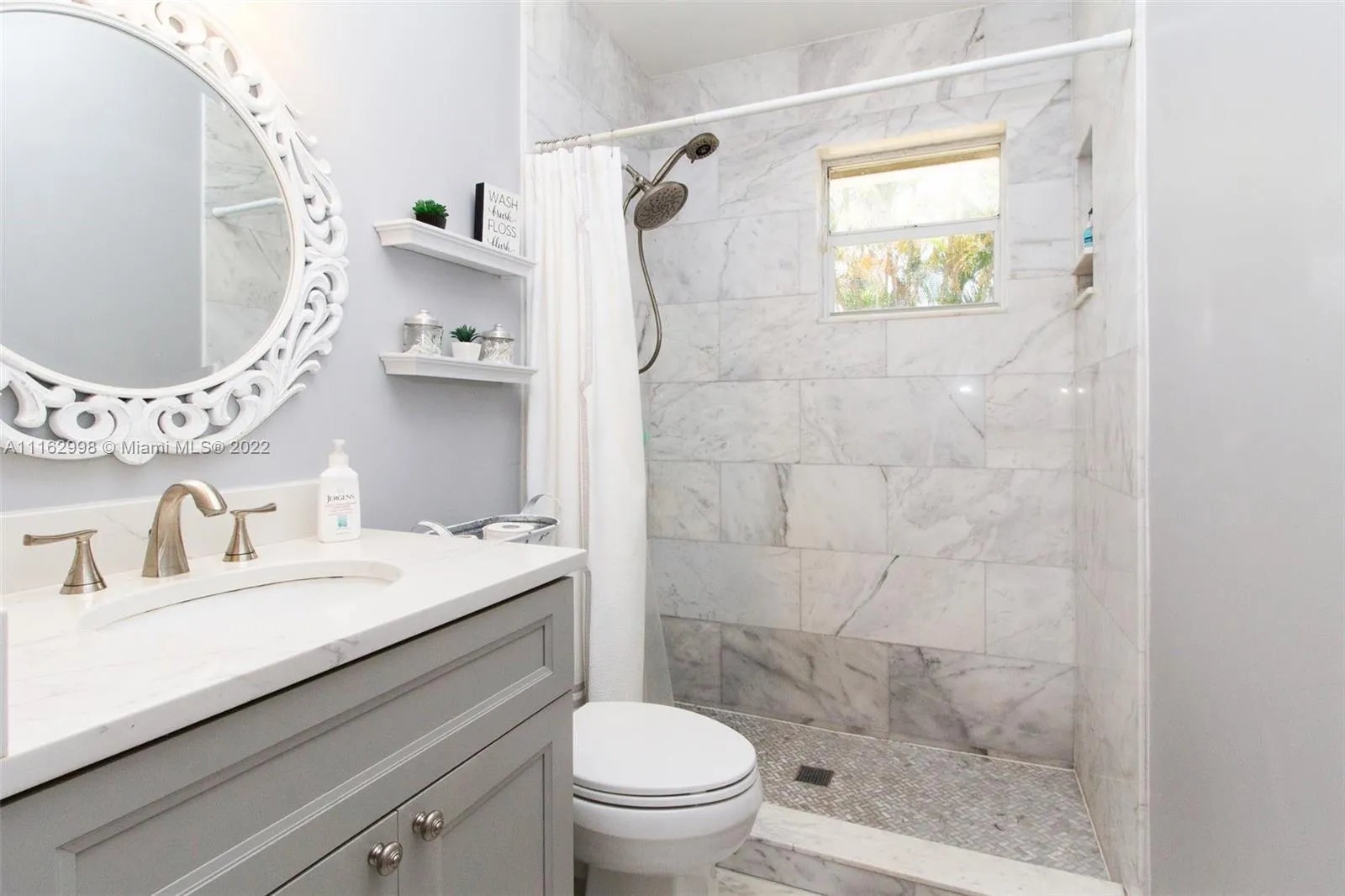 1 bedroom 1 bath for sale at 6565 Santona St # B5, Coral Gables FL 33146