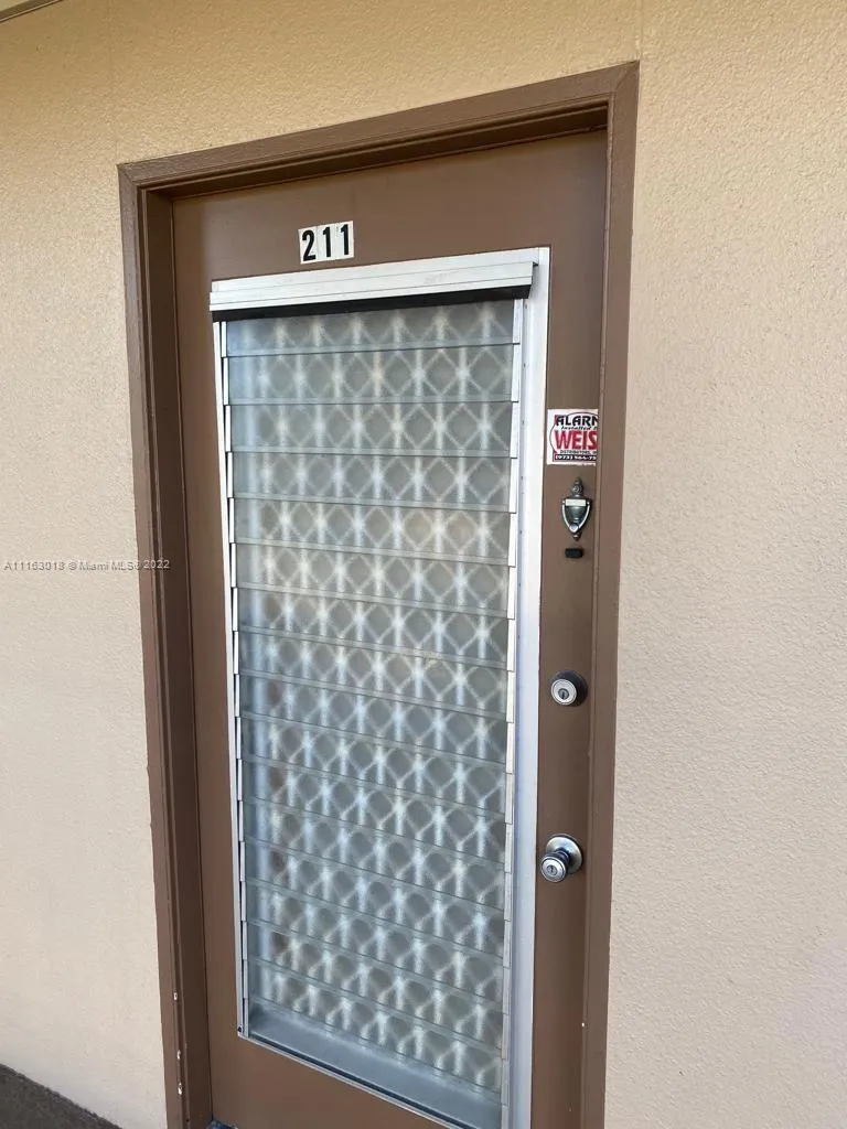 13450 SW 3rd St # 211D, Pembroke Pines FL 33027
