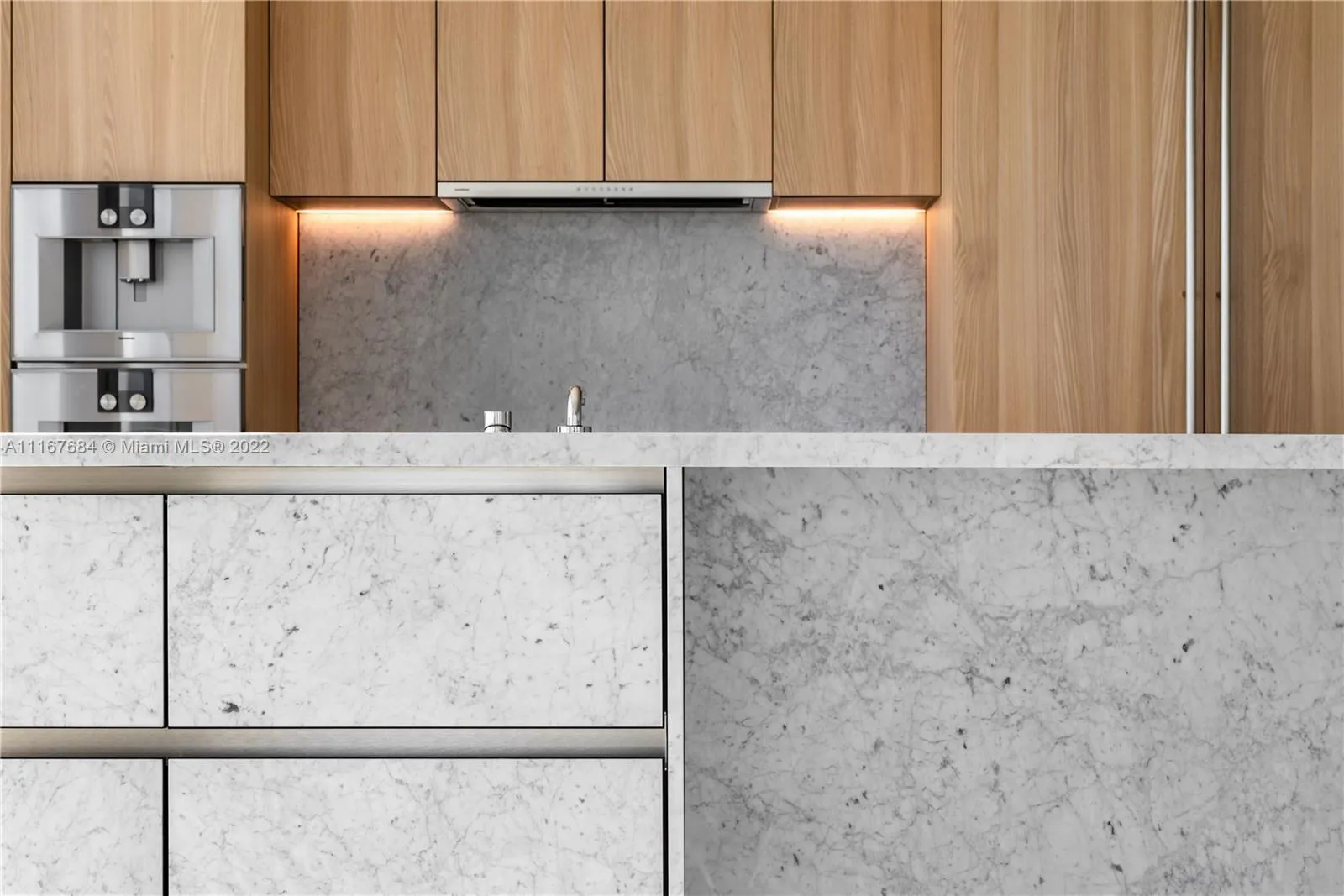 5 bedroom 6 bath for sale at 2000 S Ocean Dr, Hallandale Beach FL 33009