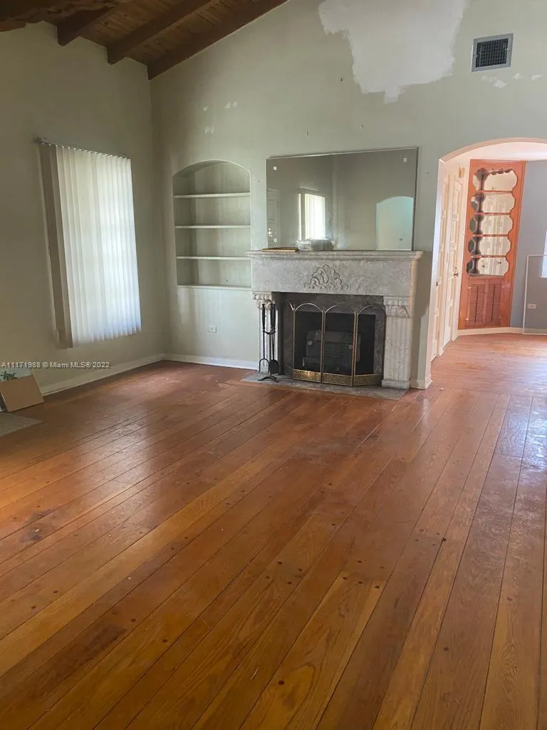 531 NE 55th Ter, Miami FL 33137