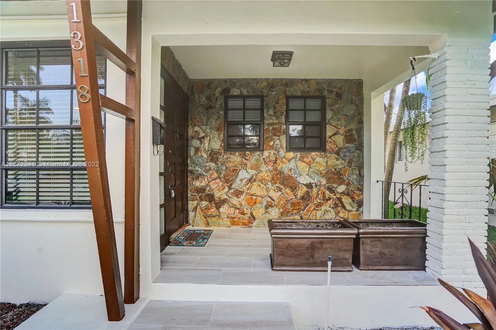 1318 Tyler St, Hollywood FL 33019