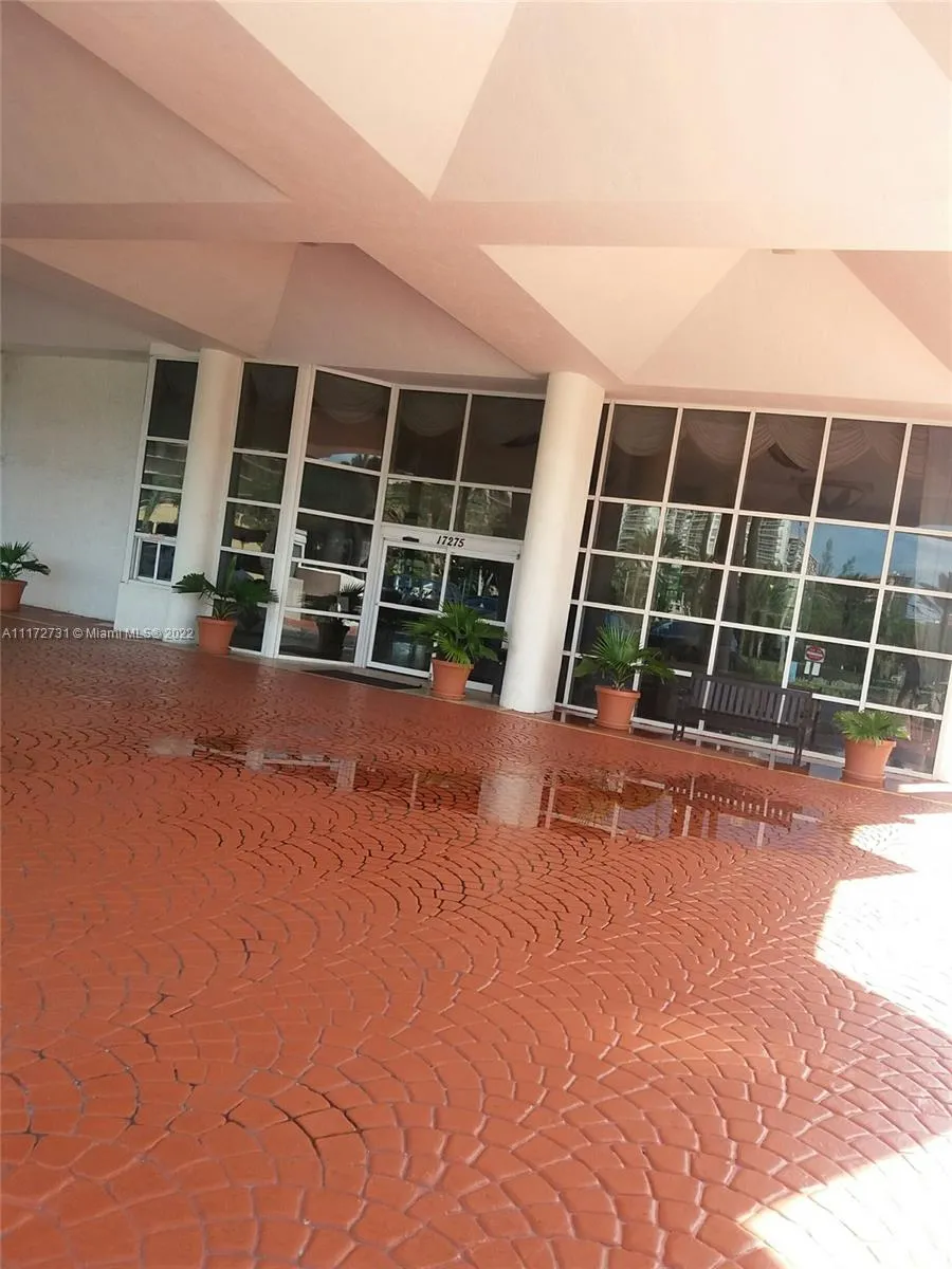 17275 Collins Ave # 801, Sunny Isles Beach FL 33160