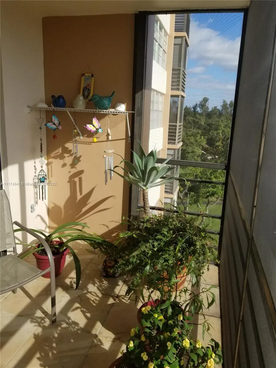 900 Saint Charles Pl # 513, Pembroke Pines FL 33026