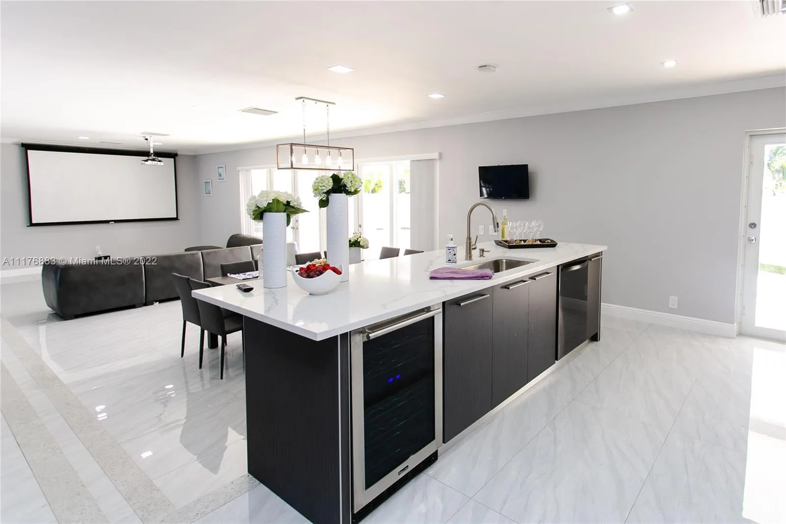 1000 Diplomat Pkwy, Hollywood FL 33019