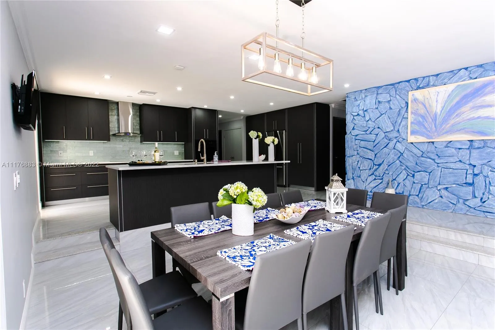 1000 Diplomat Pkwy, Hollywood FL 33019