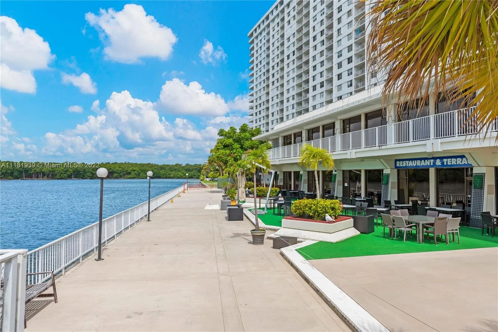 100 Bayview Dr # 215, Sunny Isles Beach FL 33160