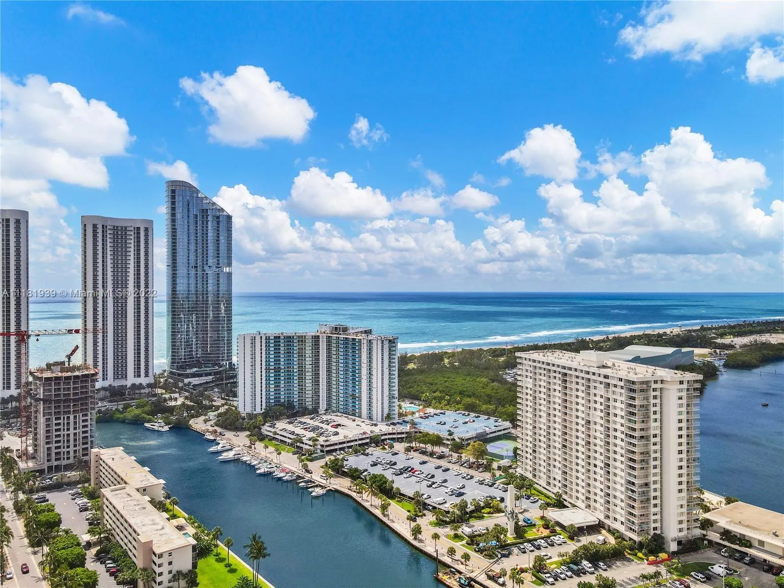 100 Bayview Dr # 215, Sunny Isles Beach FL 33160
