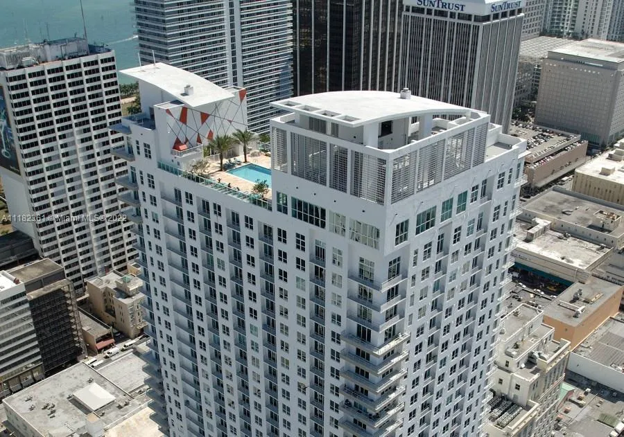 1 bedroom 1 bath for sale at 133 NE 2nd Ave # 1608, Miami FL 33132