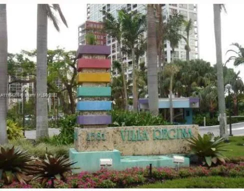 1 bedroom 1 bath for sale at 1581 Brickell Ave # 708, Miami FL 33129