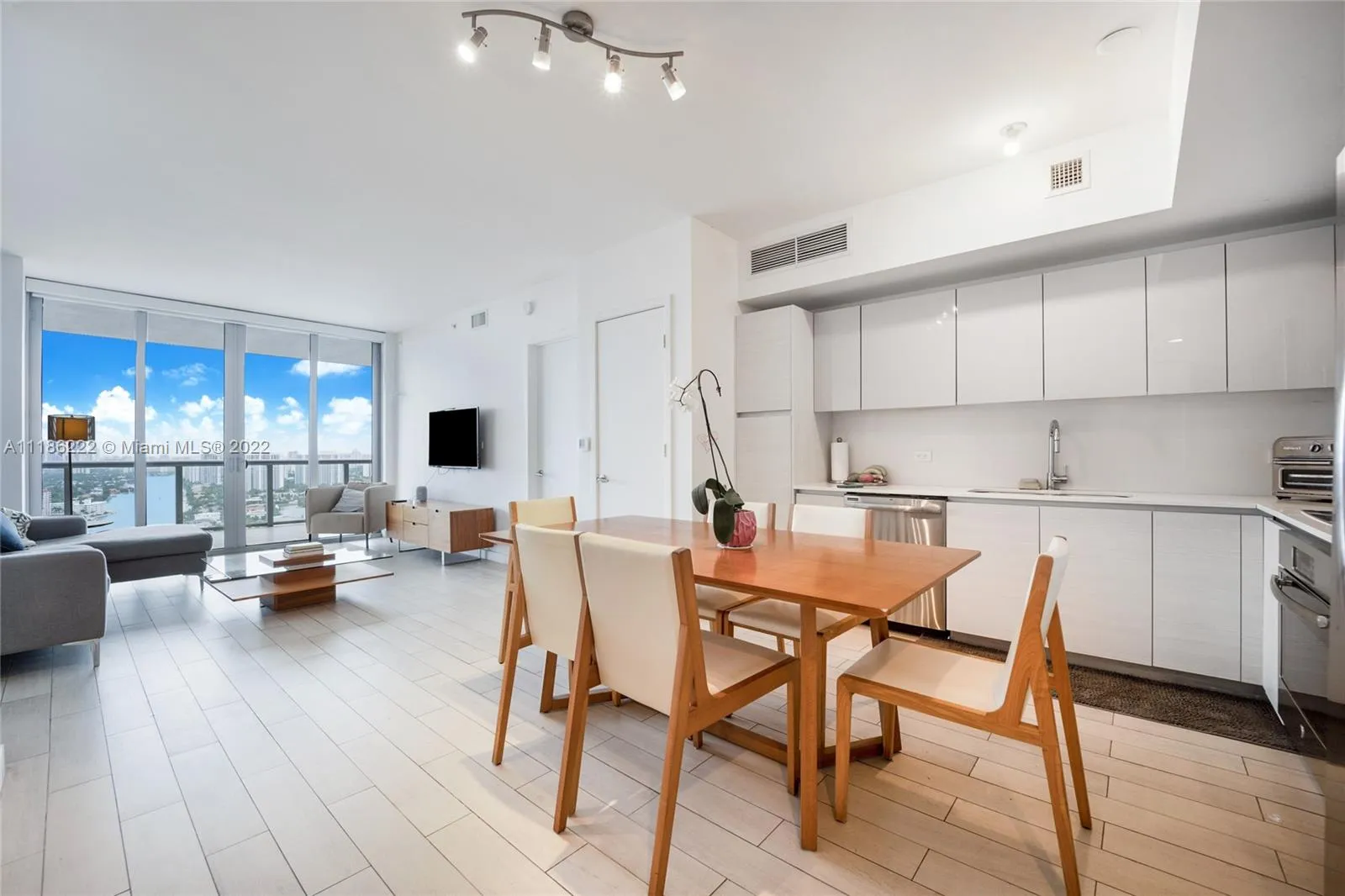 2600 E Hallandale Beach Blvd # T3205, Hallandale Beach FL 33009