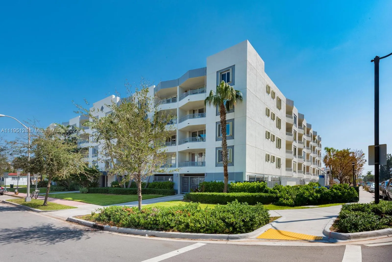 1401 Bay Rd # 506, Miami Beach FL 33139