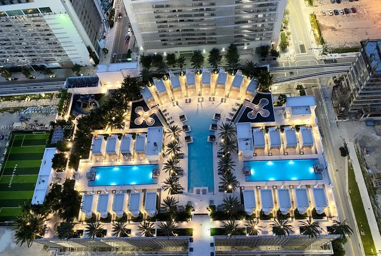 851 NE 1st Ave # 3707, Miami FL 33132