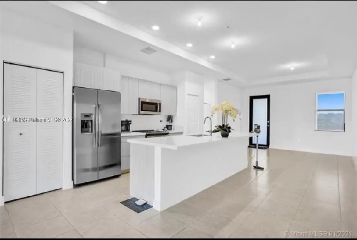 8015 NW 104th Ave # 3, Doral FL 33178