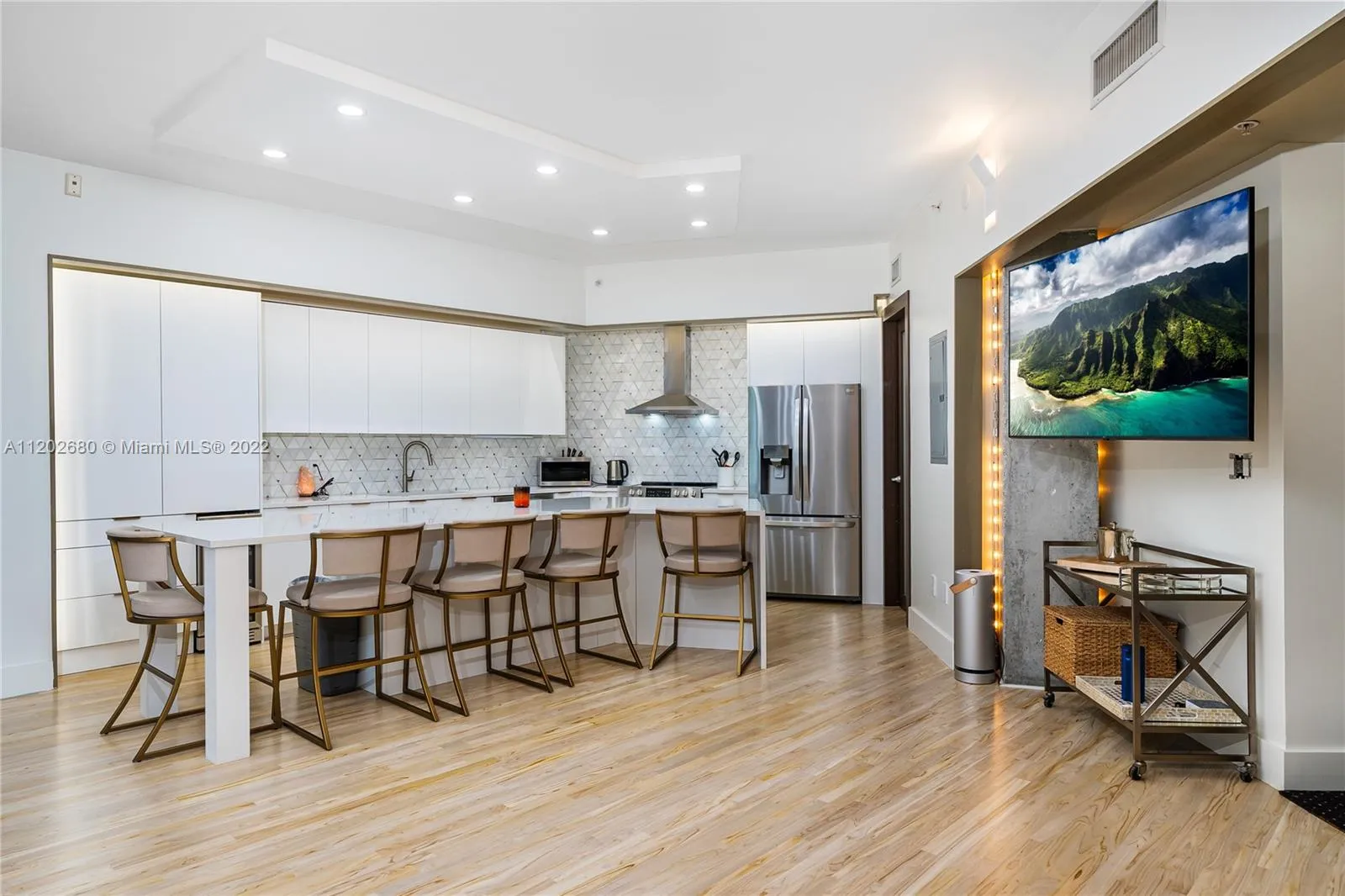 2001 Meridian Ave # 307, Miami Beach FL 33139