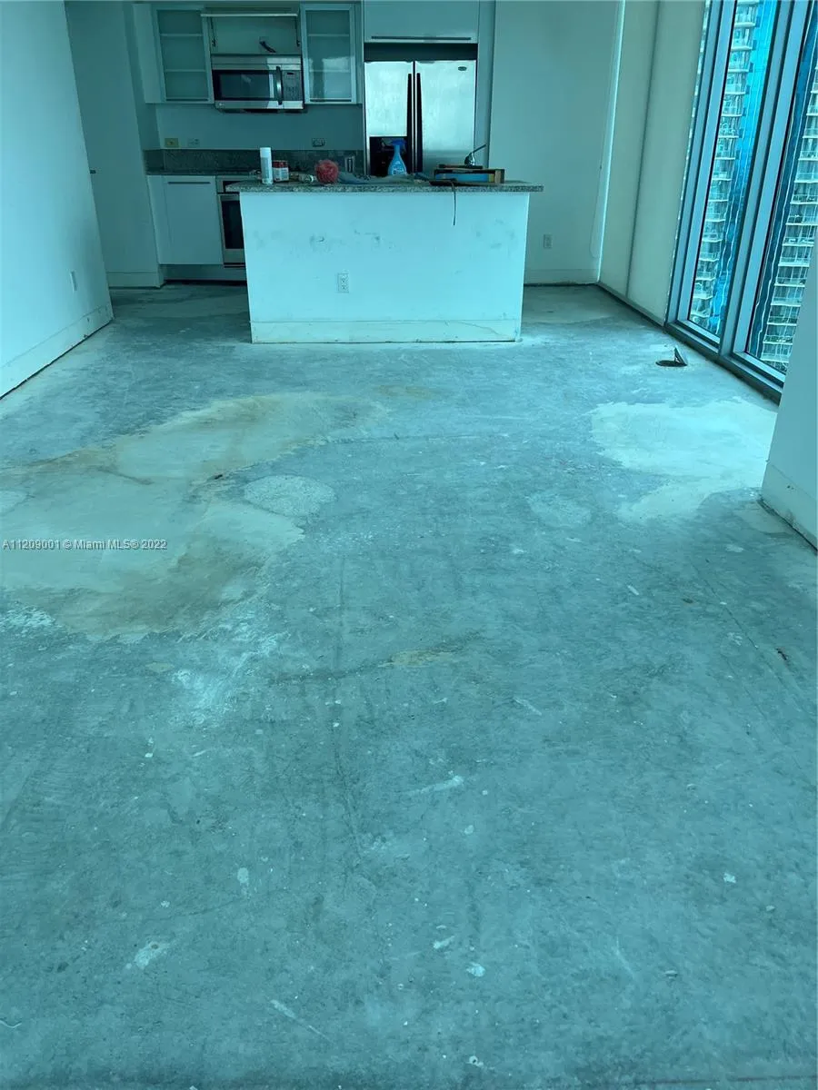 888 Biscayne Blvd # 4212, Miami FL 33132