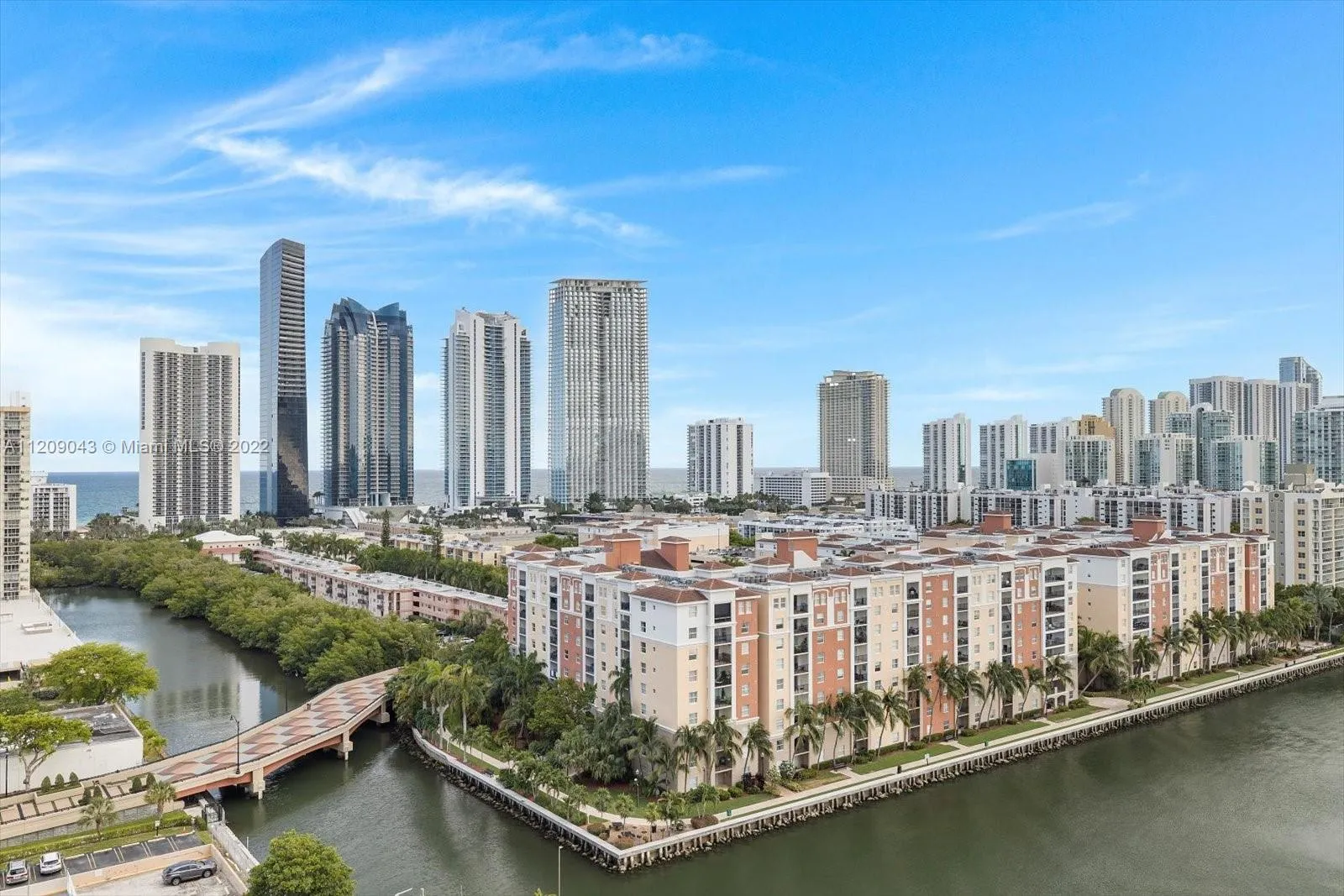 250 174th St # 1719, Sunny Isles Beach FL 33160