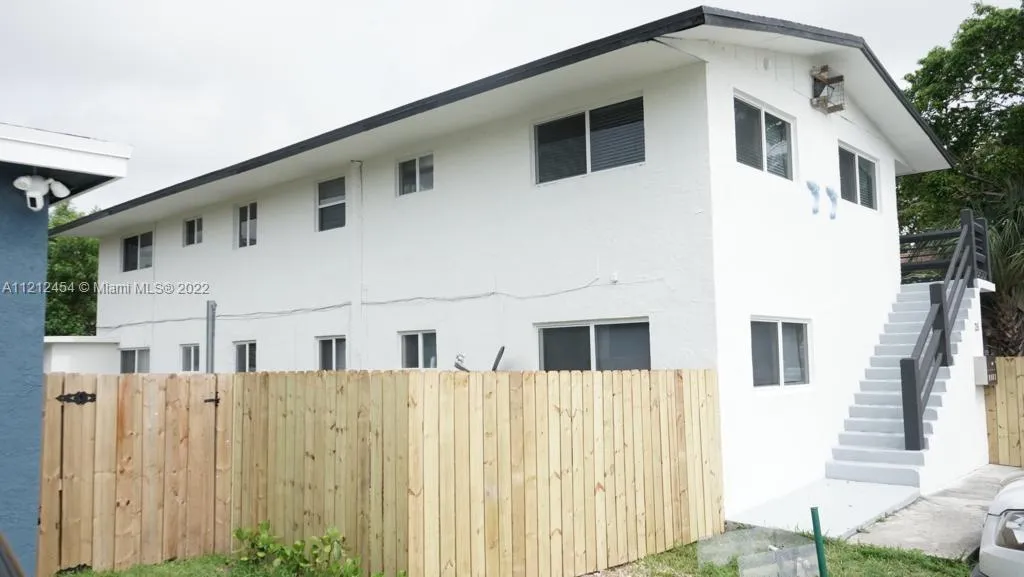 715 NW 5th Ave, Pompano Beach FL 33060