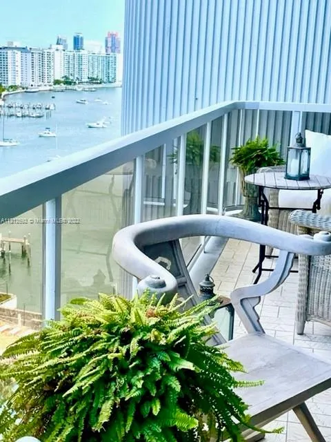 9 Island Ave # 1409, Miami Beach FL 33139