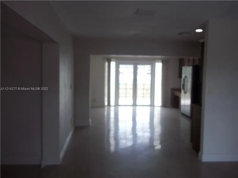 665 NW 19th St, Pompano Beach FL 33060